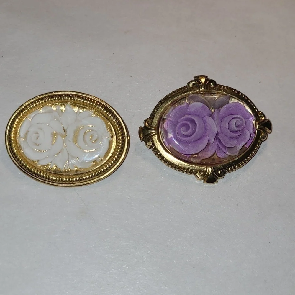 Women's Vintage Brooches Bundle
